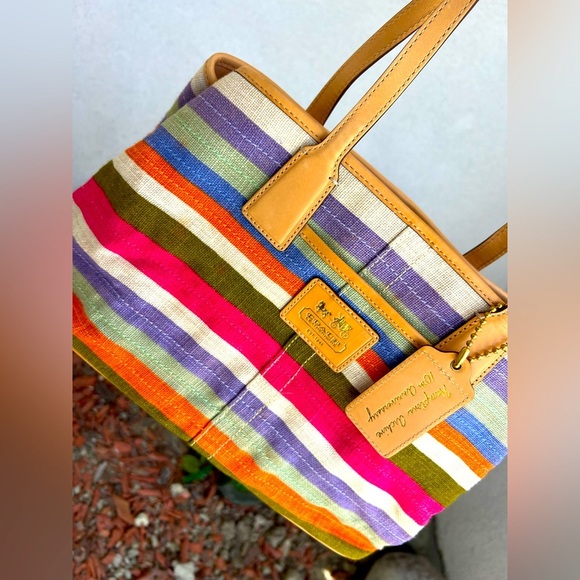 EUC 💐COACH 13847 💐LIMITED EDITION 10TH ANNIVERSARY  HAMPTON ARCHIVE RAINBOW TOTE - Picture 2 of 7